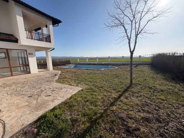  Роскошный двухэтажный дом с видом на море в Ахелое