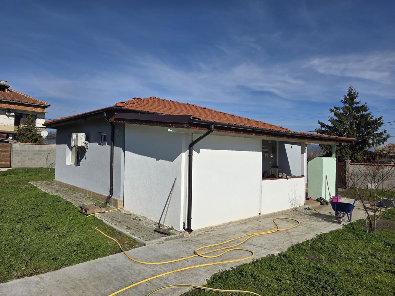 Прекрасный отдельный дом с двором в селе Тынково – уют и спокойствие рядом с Солнечным Берегом