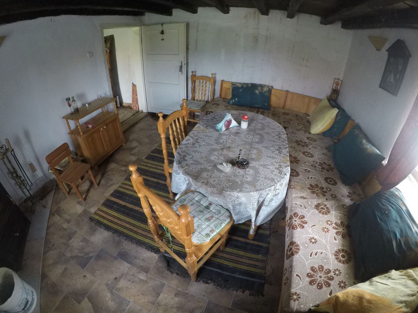 Добротный двухэтажный дом с ремонтом