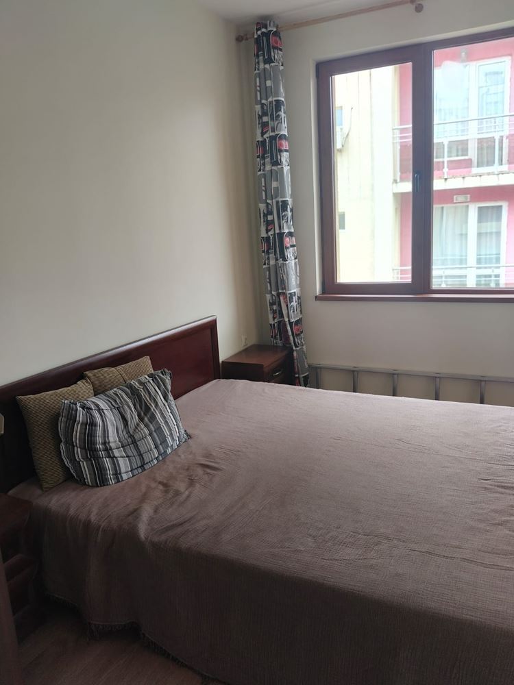 Просторный трехэтажный индивидуальный дом в центре Равды – комфорт, престиж и полная самостоятельность