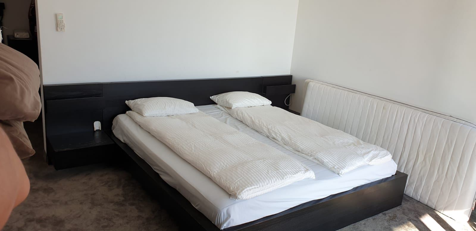 Уютный дом с бассейном на первой линии