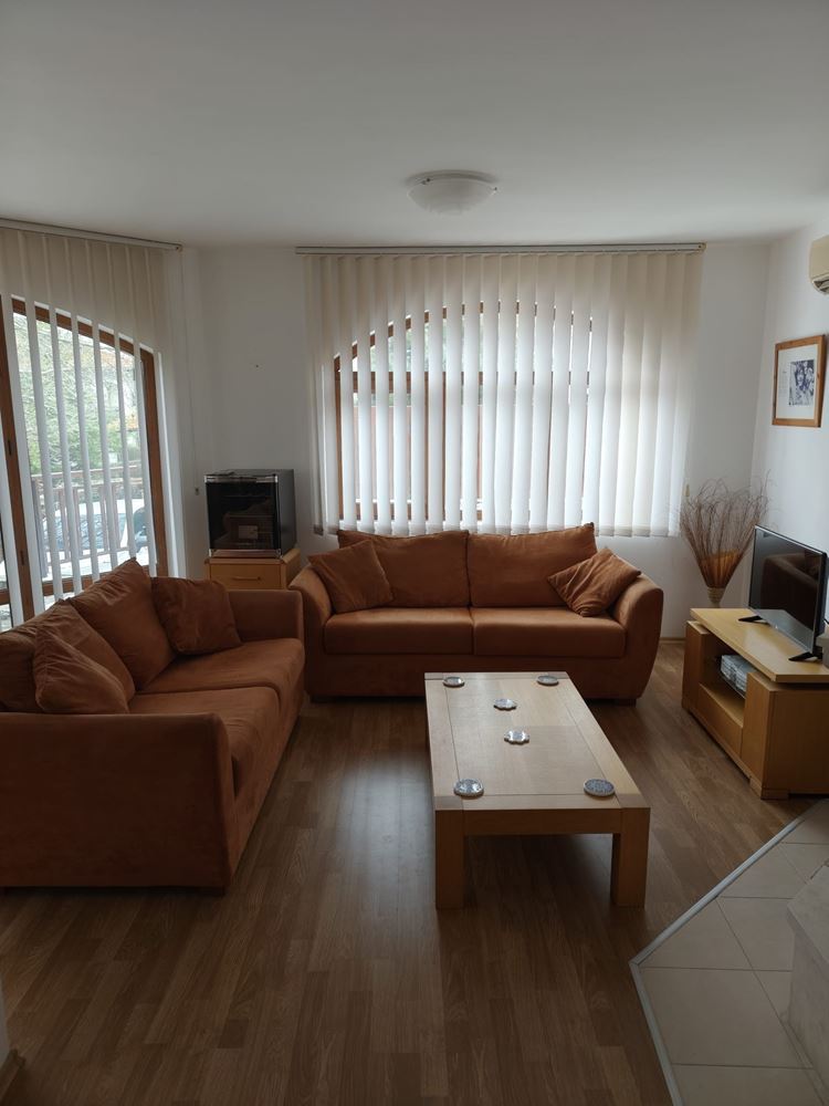 Роскошный двухэтажный дом с бассейном и красивой панорамой в престижном комплексе – Ахелой