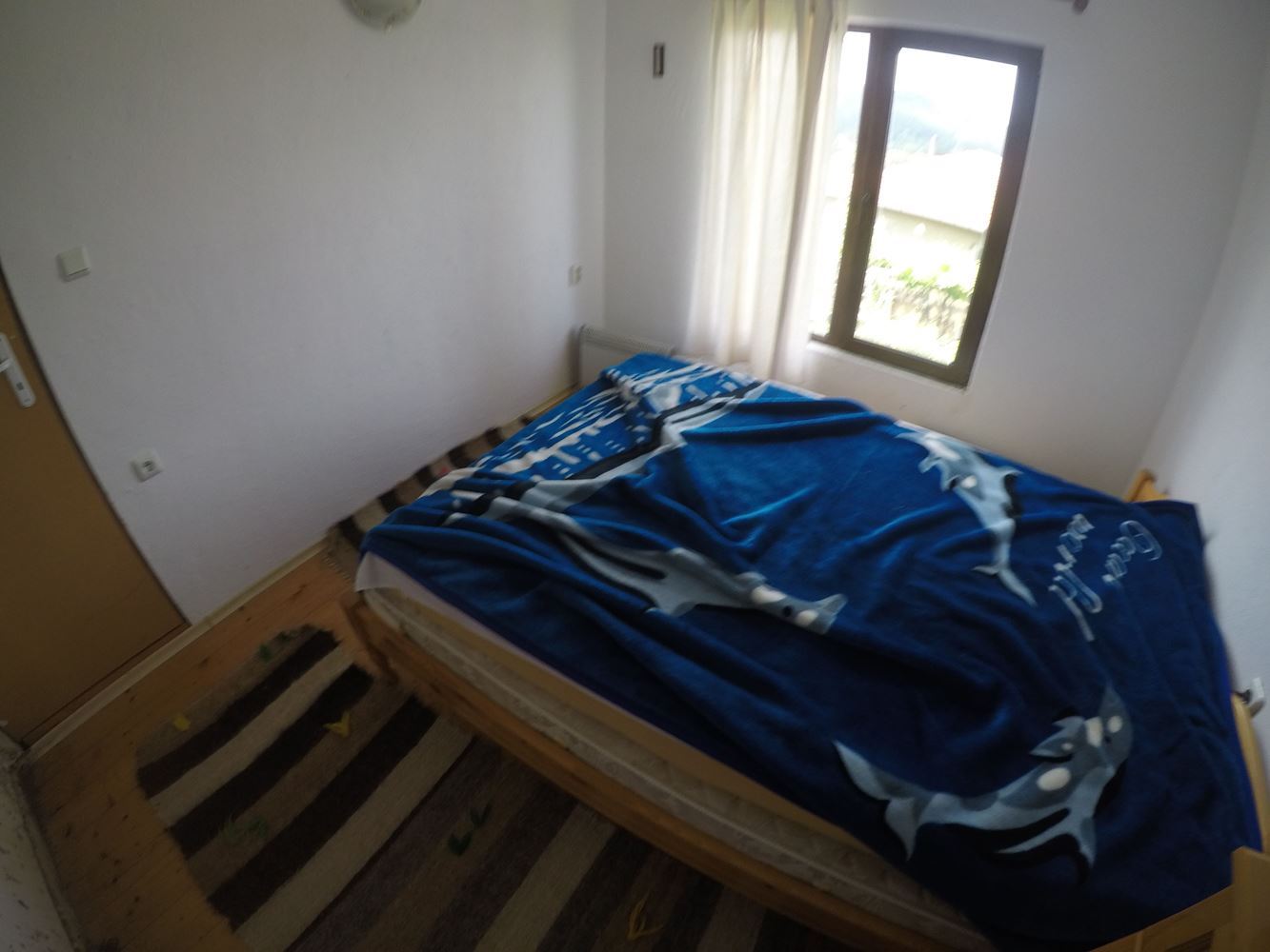 Добротный двухэтажный дом с ремонтом