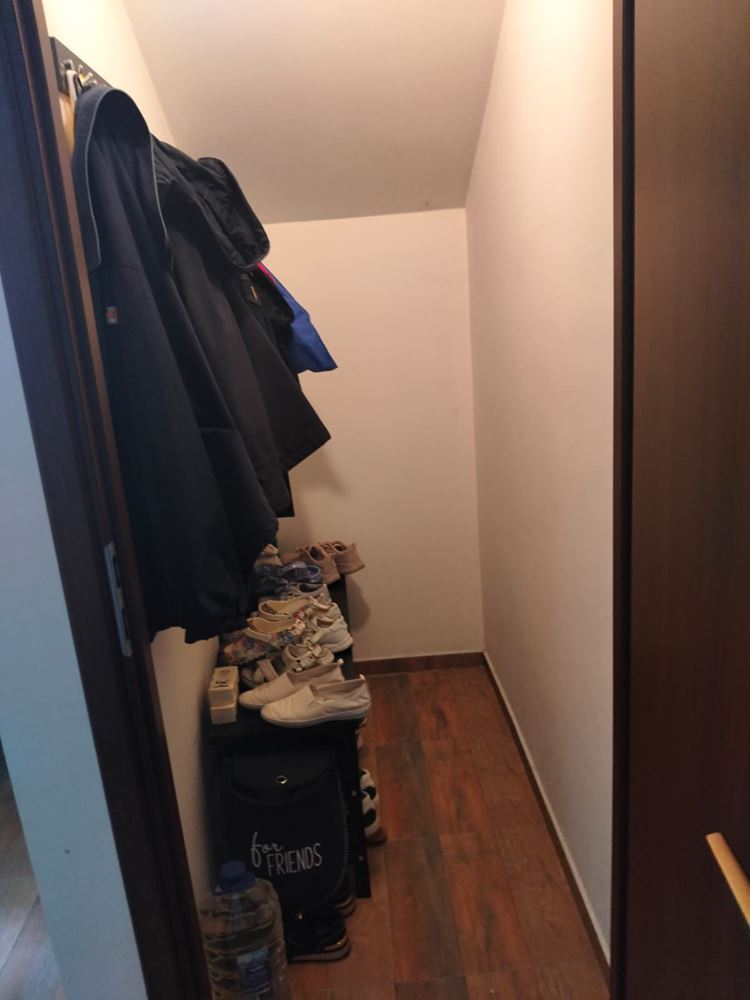 Просторный трехэтажный индивидуальный дом в центре Равды – комфорт, престиж и полная самостоятельность