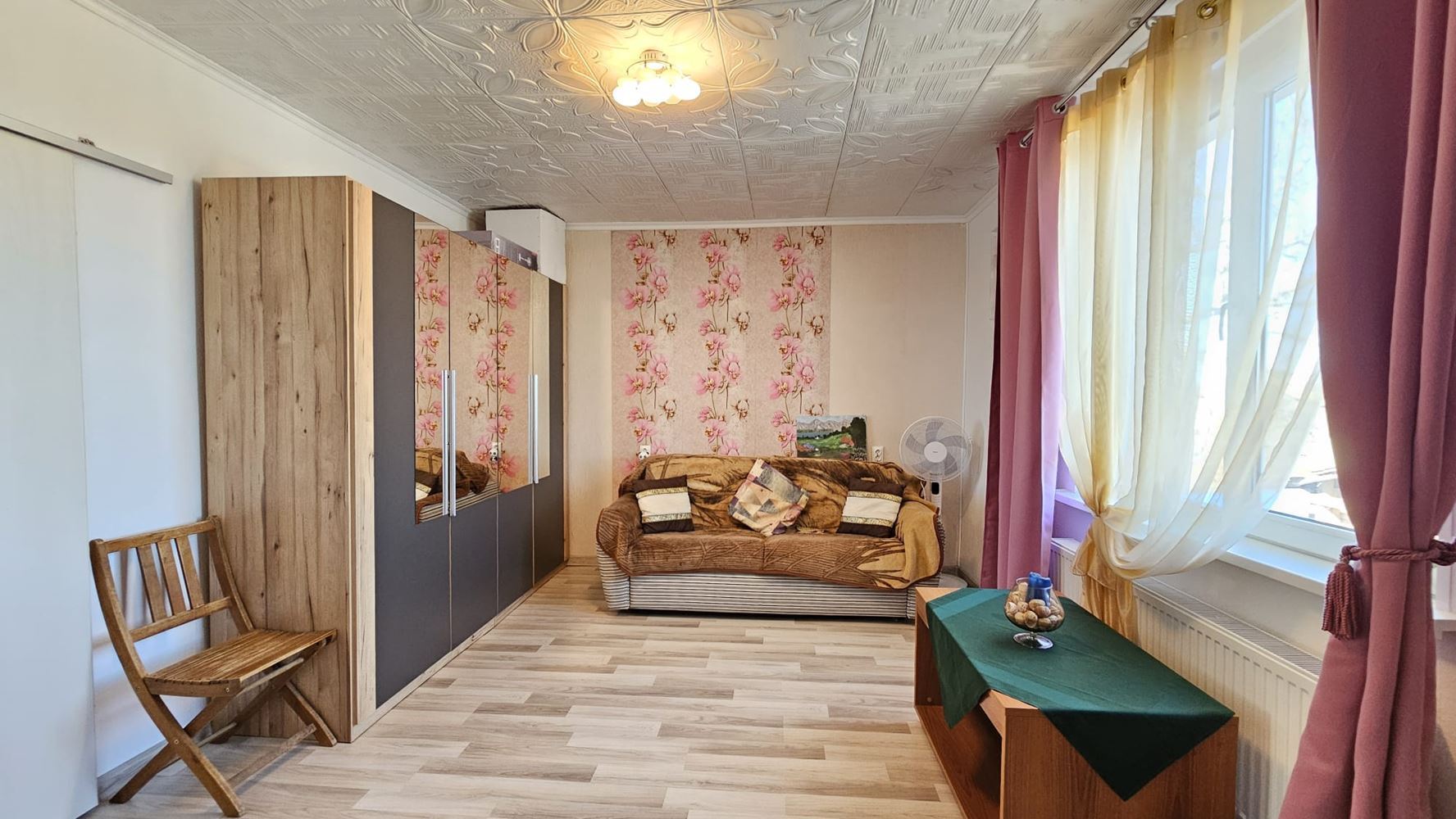  Прекрасный одноэтажный дом с бассейном и просторным двором в селе Дюлево