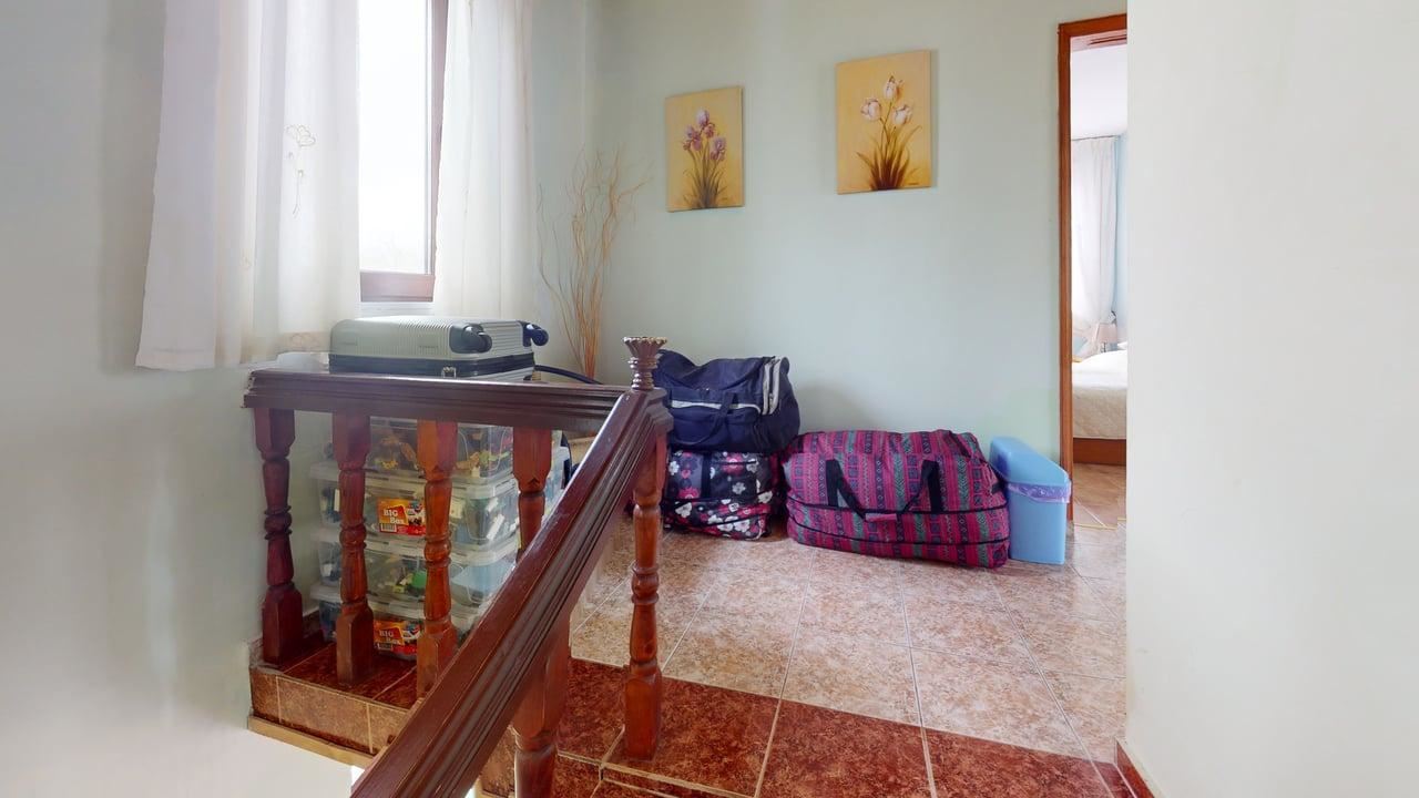 Двухэтажный дом в селе Порой – спокойствие, пространство и уют рядом с морем