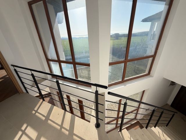  Роскошный двухэтажный дом с видом на море в Ахелое