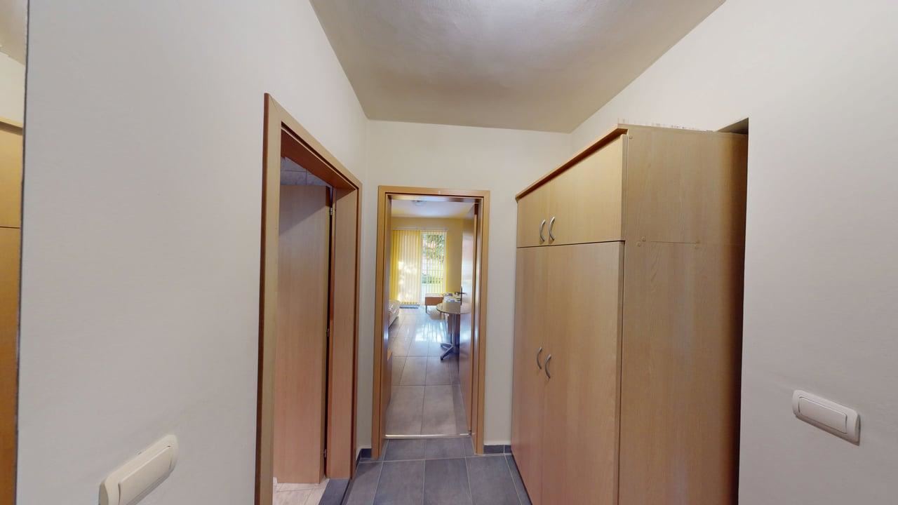 Панорамный четырёхэтажный дом с 8 спальнями и видом на море в к.к. Солнечный Берег – без таксы за обслуживание