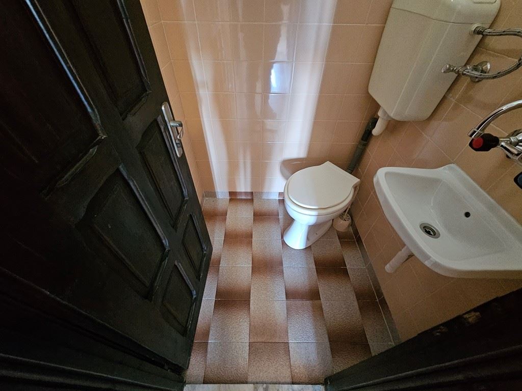 Просторный индивидуальный дом с панорамным видом в Кошарице