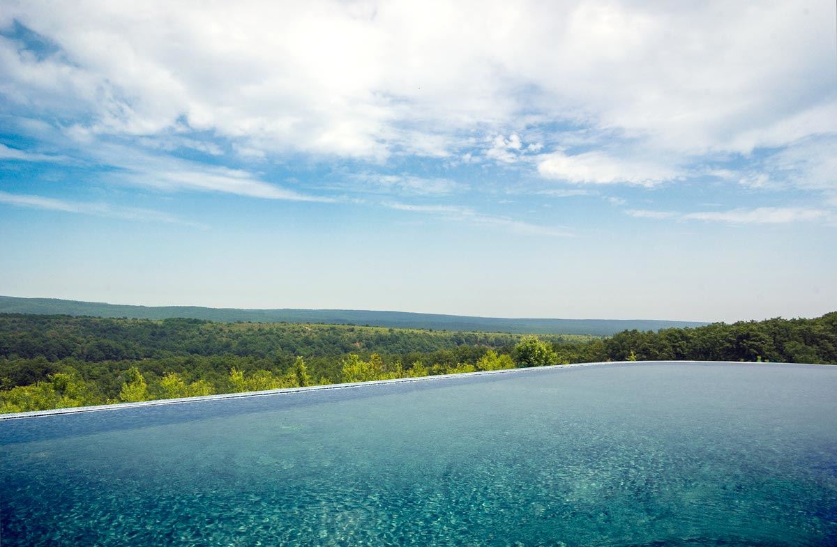 Просторный одноэтажный дом с панорамным видом в эко-комплексе на Балканских горах