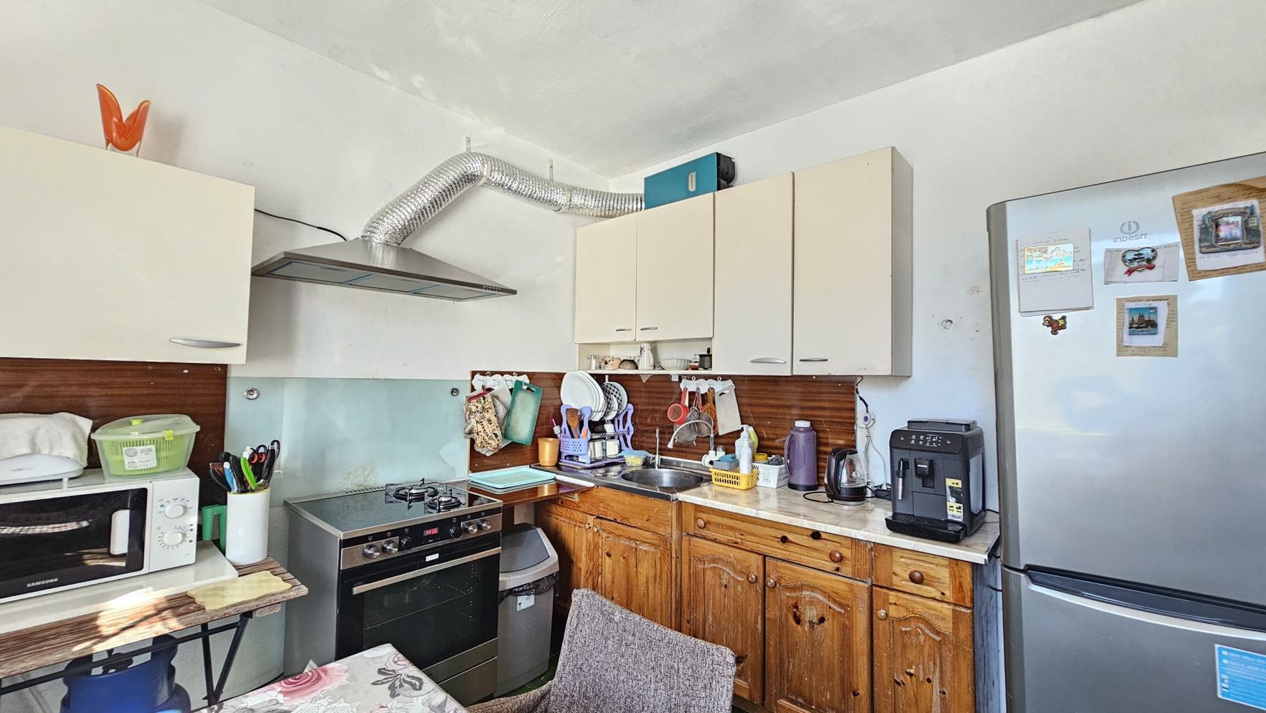  Прекрасный одноэтажный дом с бассейном и просторным двором в селе Дюлево