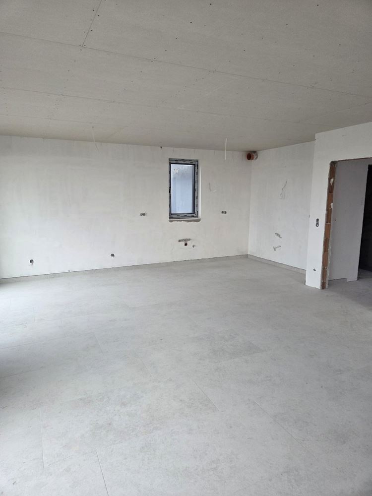 Поморие – современный двухэтажный дом с четырьмя спальнями – безопасность, энергоэффективность и комфорт без компромиссов