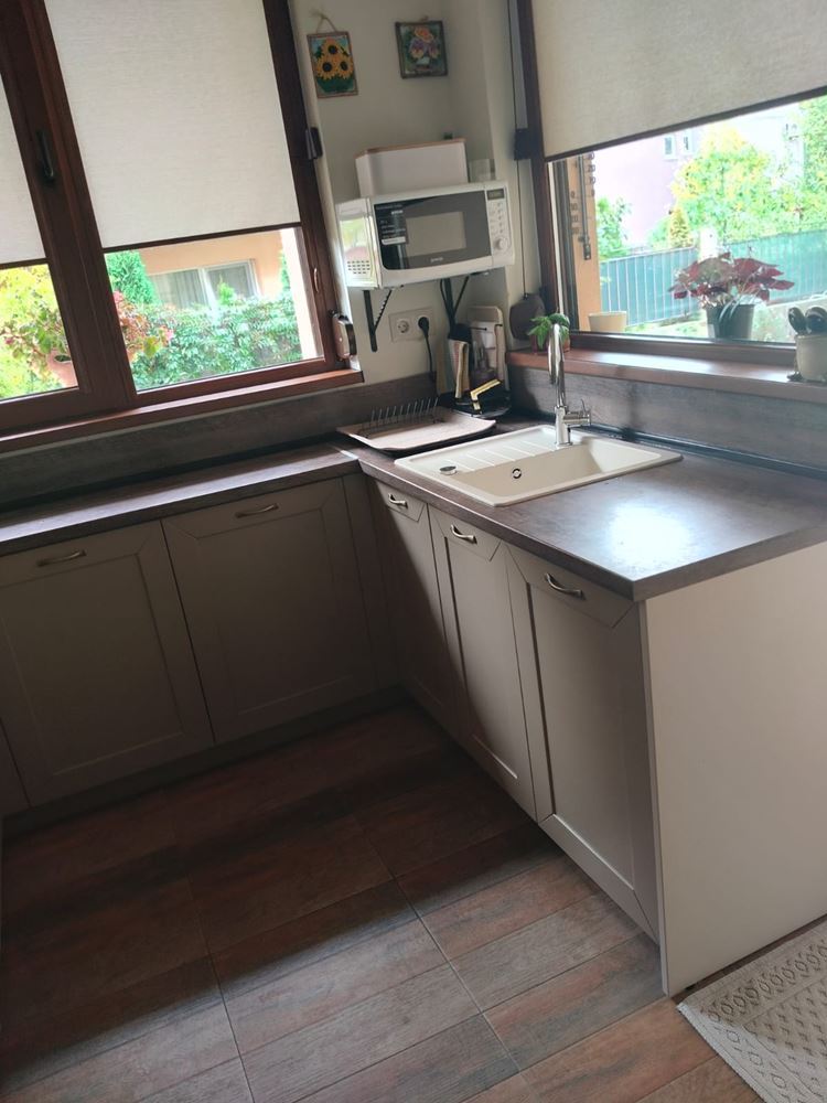 Просторный трехэтажный индивидуальный дом в центре Равды – комфорт, престиж и полная самостоятельность