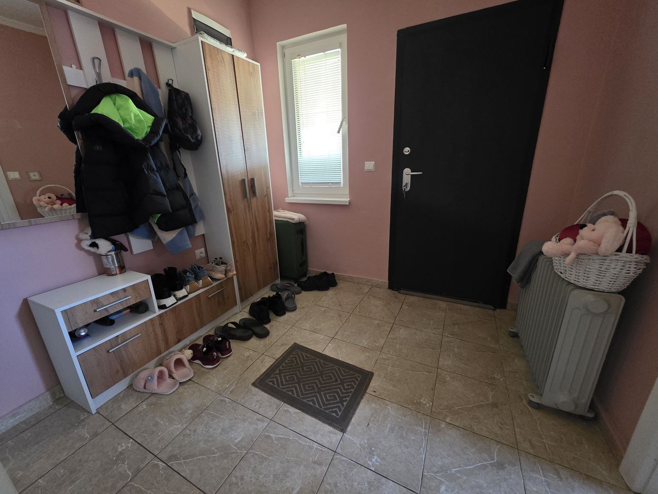 Прекрасный отдельный дом с двором в селе Тынково – уют и спокойствие рядом с Солнечным Берегом