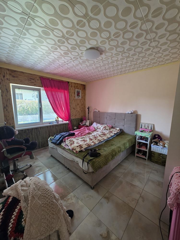 Прекрасный отдельный дом с двором в селе Тынково – уют и спокойствие рядом с Солнечным Берегом