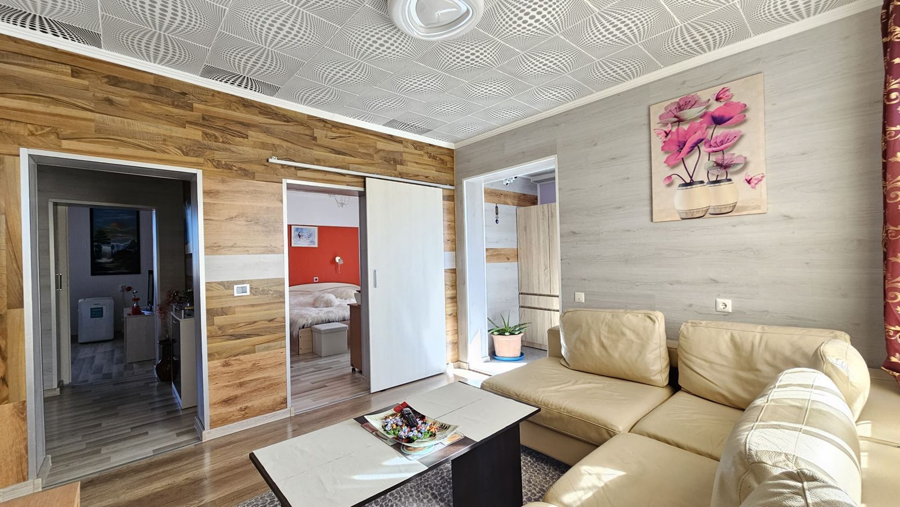  Прекрасный одноэтажный дом с бассейном и просторным двором в селе Дюлево