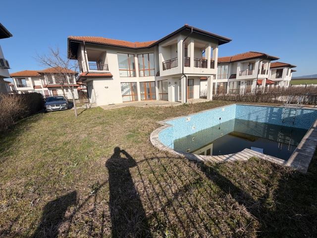  Роскошный двухэтажный дом с видом на море в Ахелое