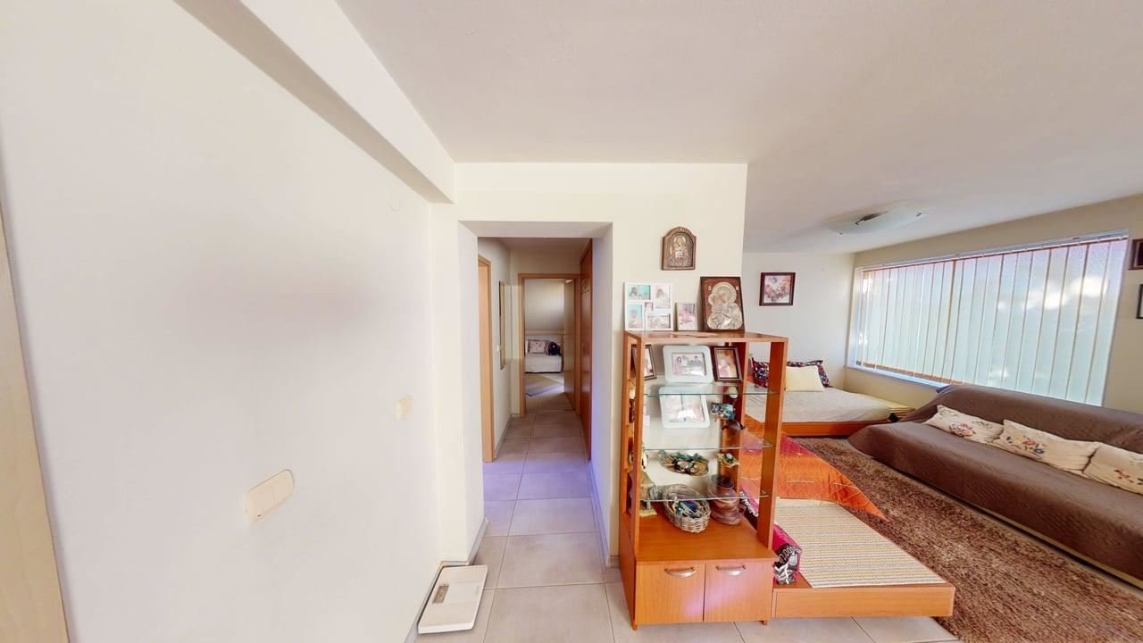 Панорамный четырёхэтажный дом с 8 спальнями и видом на море в к.к. Солнечный Берег – без таксы за обслуживание