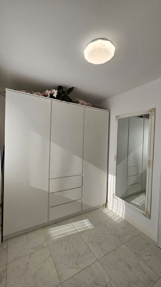 Исключительный одноэтажный дом с просторным двором в спокойной деревне Кошарица