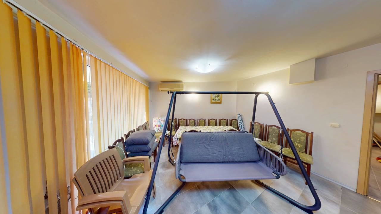 Панорамный четырёхэтажный дом с 8 спальнями и видом на море в к.к. Солнечный Берег – без таксы за обслуживание