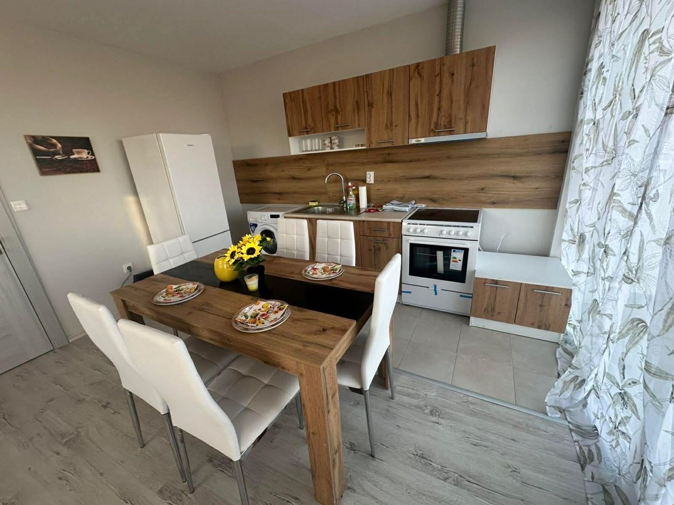 Новый одноэтажный дом с участком в Каблешково – без платы за обслуживание