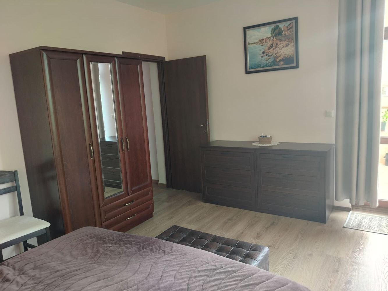 Просторный трехэтажный индивидуальный дом в центре Равды – комфорт, престиж и полная самостоятельность