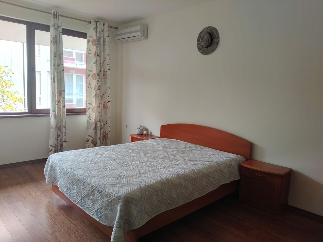 Просторный трехэтажный индивидуальный дом в центре Равды – комфорт, престиж и полная самостоятельность