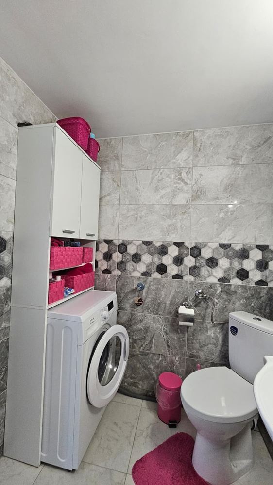 Исключительный одноэтажный дом с просторным двором в спокойной деревне Кошарица