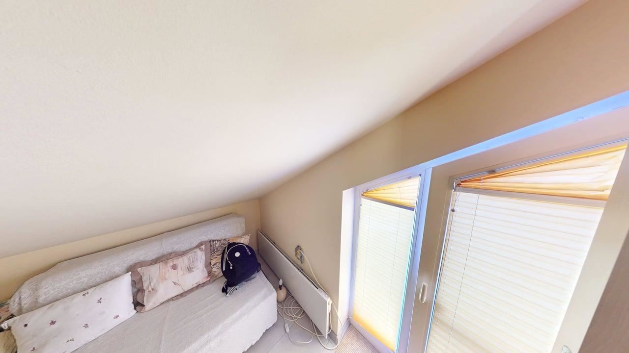 Панорамный четырёхэтажный дом с 8 спальнями и видом на море в к.к. Солнечный Берег – без таксы за обслуживание