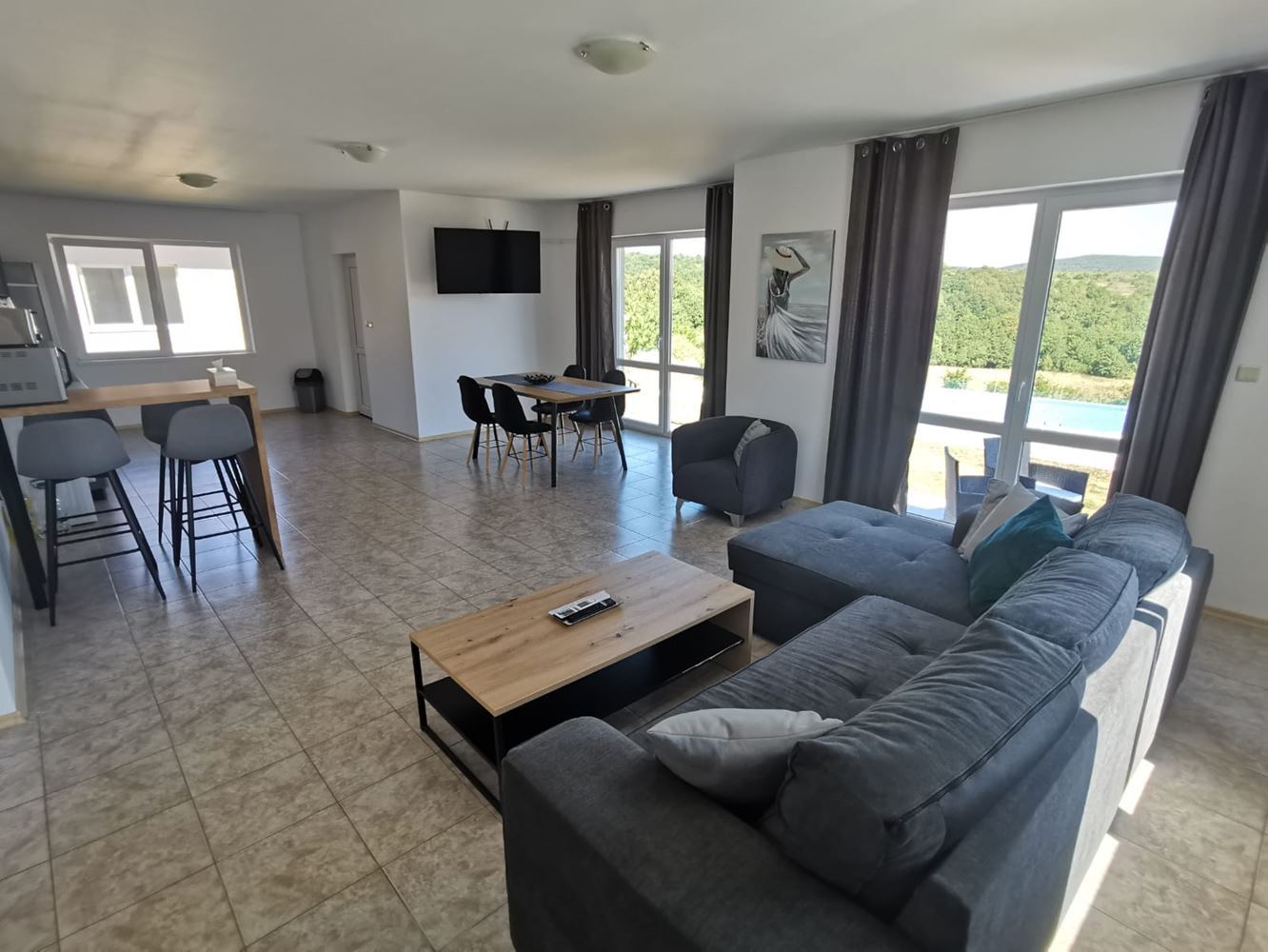 Просторный одноэтажный дом с панорамным видом в эко-комплексе на Балканских горах