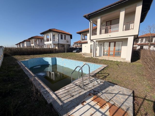  Роскошный двухэтажный дом с видом на море в Ахелое