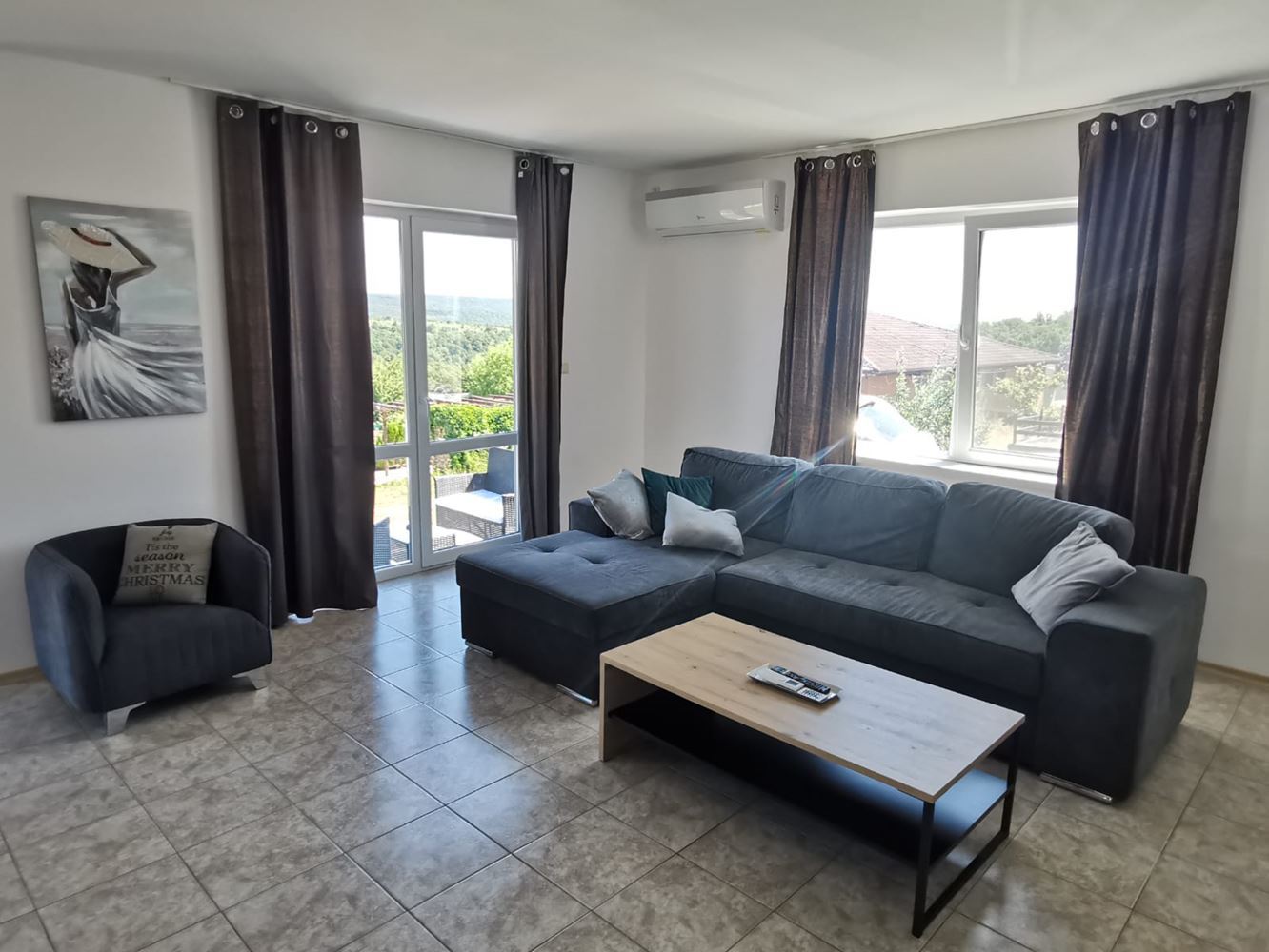 Просторный одноэтажный дом с панорамным видом в эко-комплексе на Балканских горах