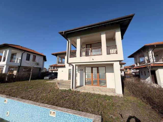  Роскошный двухэтажный дом с видом на море в Ахелое