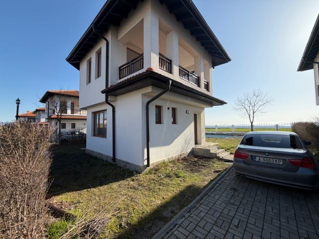  Роскошный двухэтажный дом с видом на море в Ахелое