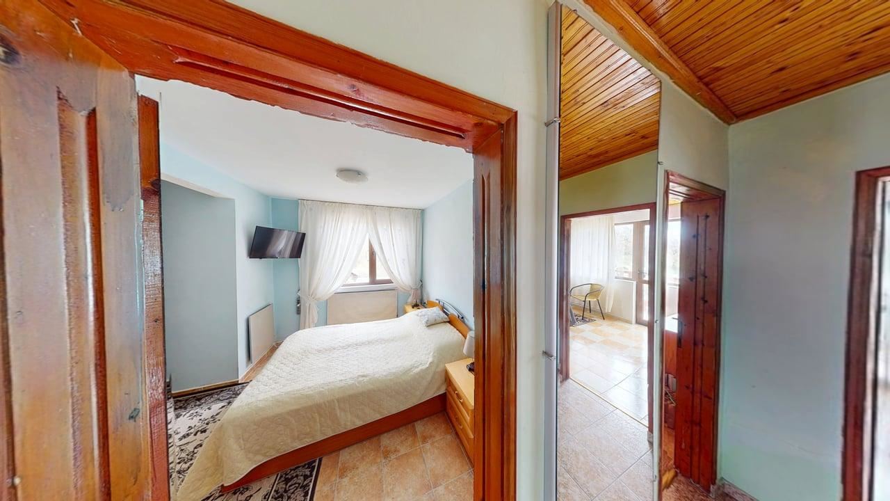 Двухэтажный дом в селе Порой – спокойствие, пространство и уют рядом с морем